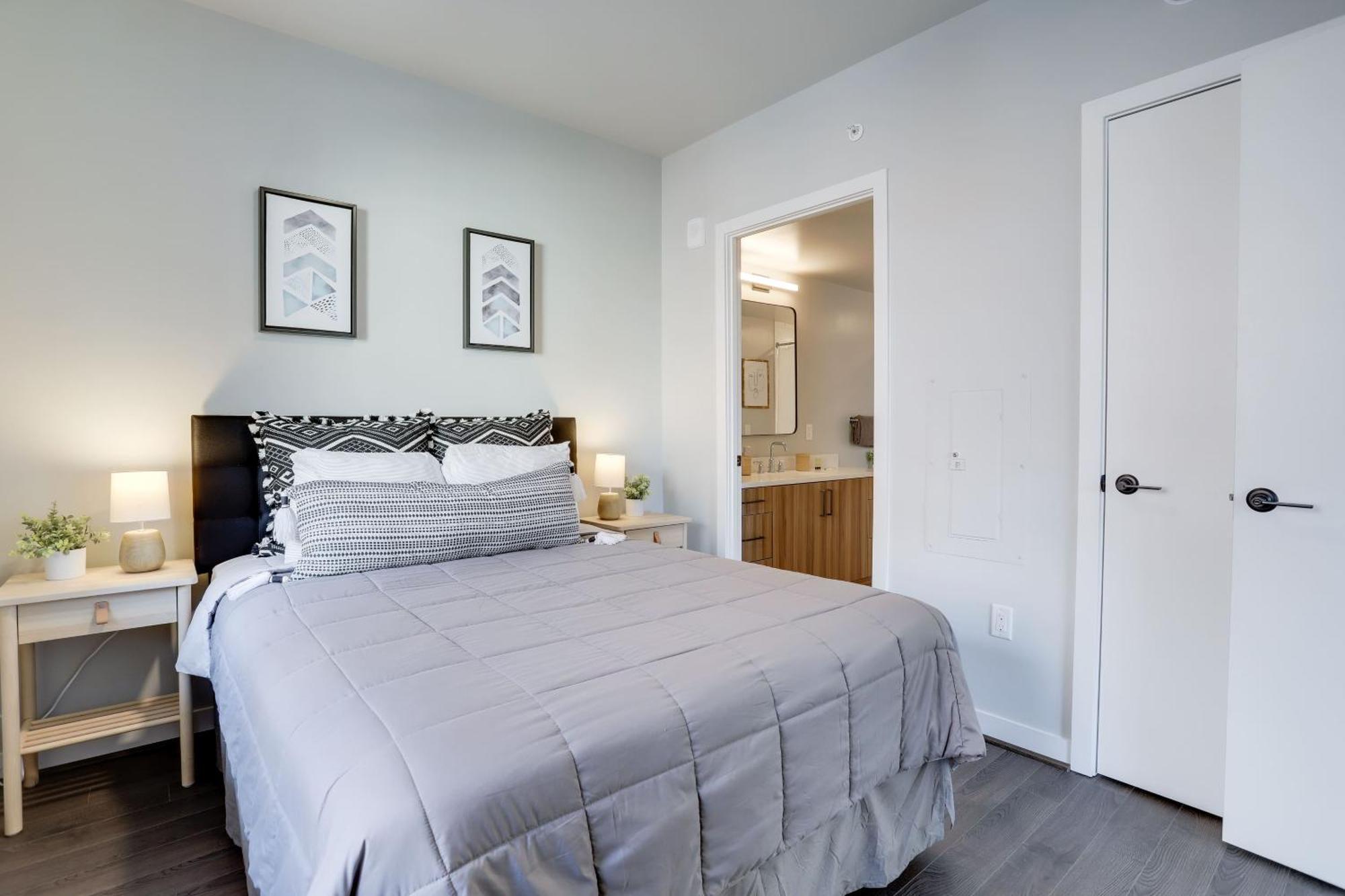 Stylish Condo At Clarendon With Rooftop Views Арлингтон Экстерьер фото